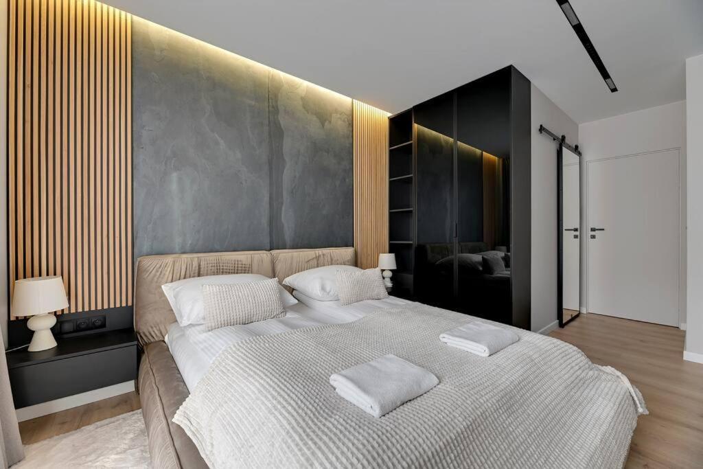 Zajezdnia Wrzeszcz 2 By Grand Apartments Gdańsk Kültér fotó